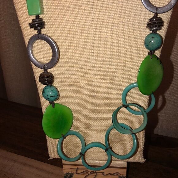 Organicā
TaguaāHandmadeĀ Necklace - Picture 3 of 5